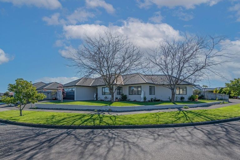 Photo of property in 3 Virginia Grove, Milson, Palmerston North, 4414