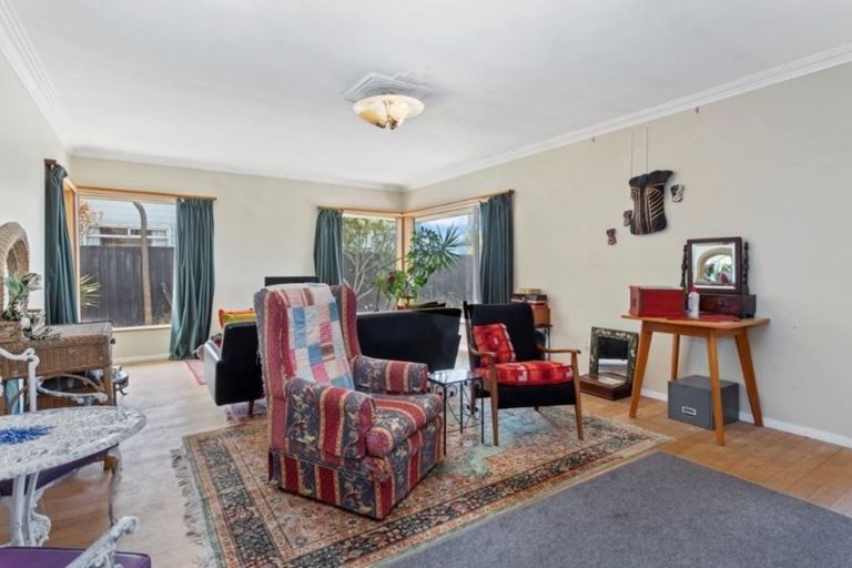 Photo of property in 340 Marine Parade, New Brighton, Christchurch, 8061