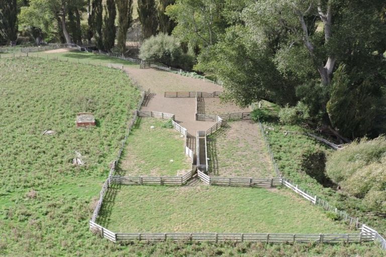 Photo of property in 1375 Wimbledon Road, Porangahau, 4292