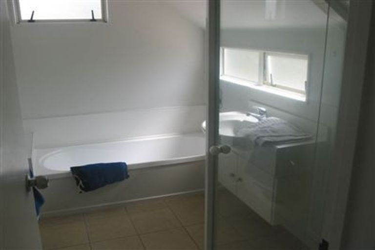 Photo of property in 2/6 Nile Road, Milford, Auckland, 0620