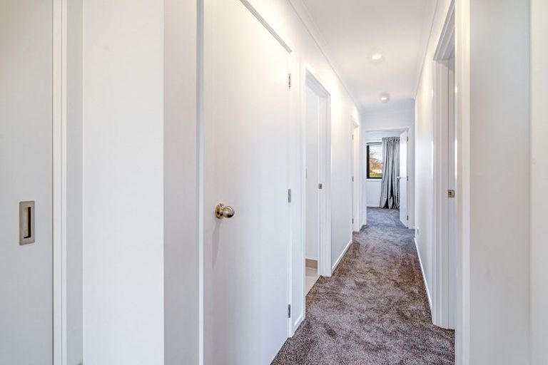 Photo of property in 143 Great North Road, Winton, 9720