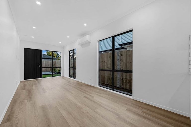 Photo of property in 27e Watson Place, Papatoetoe, Auckland, 2025