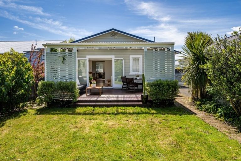 Photo of property in 16 Ava Street, Petone, Lower Hutt, 5012