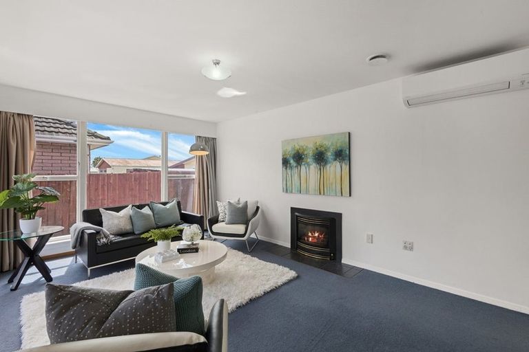 Photo of property in 10 Cotswold Avenue, Bishopdale, Christchurch, 8053
