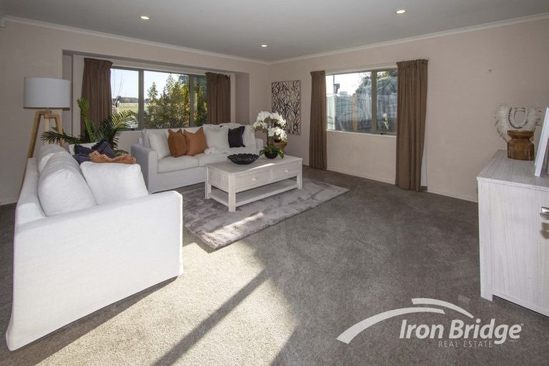 Photo of property in 47 Rolleston Drive, Rolleston, 7614