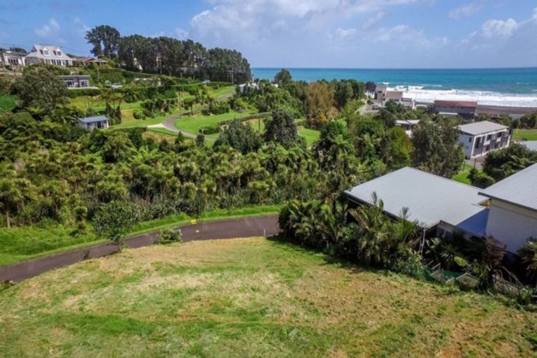 Photo of property in 12b Shearer Drive, Oakura, 4314