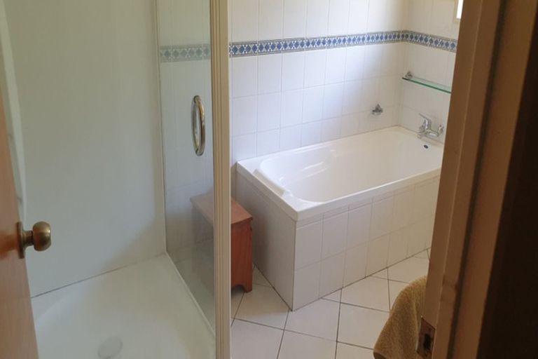 Photo of property in 42 Barnhill Crescent, Pahurehure, Papakura, 2113