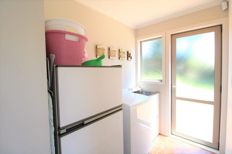 Photo of property in 670 Matarangi Drive, Matarangi, Whitianga, 3592