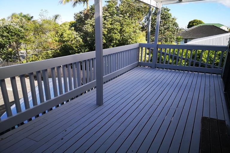 Photo of property in 706 Te Atatu Road, Te Atatu Peninsula, Auckland, 0610