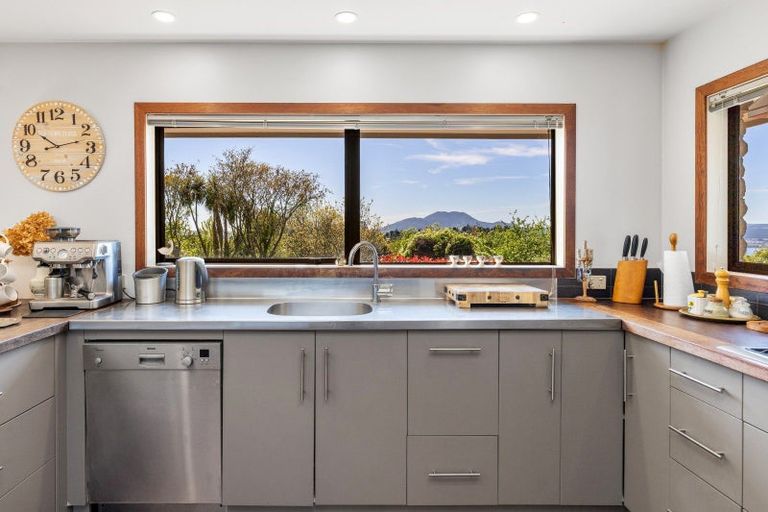 Photo of property in 14 Glen Mohr, Acacia Bay, Taupo, 3385