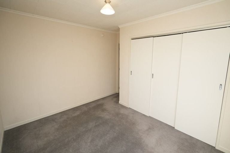 Photo of property in 14 Stirling Crescent, Hokowhitu, Palmerston North, 4410