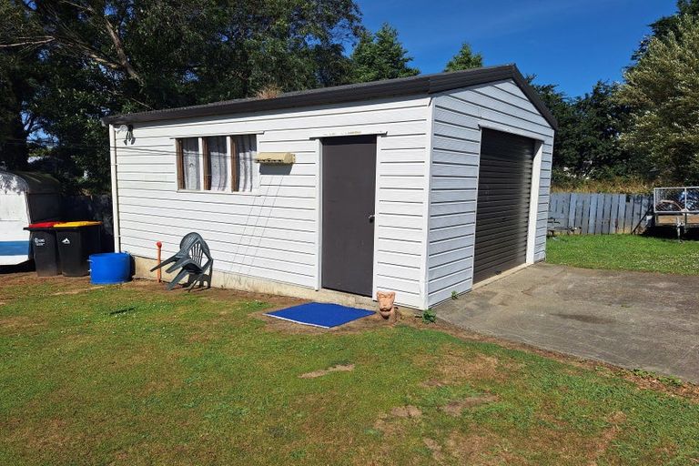 Photo of property in 1 Hartgill Crescent, Dannevirke, 4930