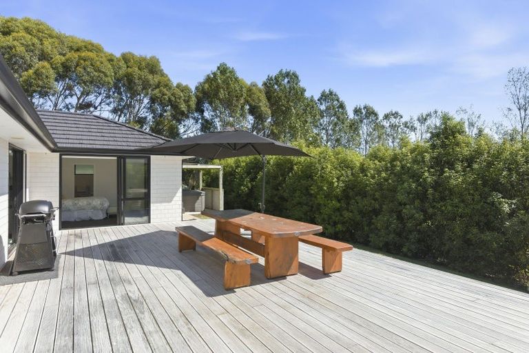 Photo of property in 6 Hadfield Road, Peka Peka, Waikanae, 5391