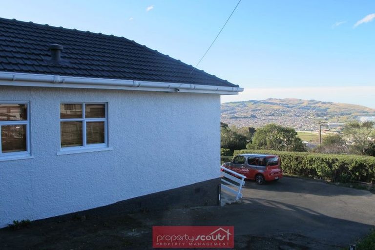 Photo of property in 18 Earls Road, Saint Clair, Dunedin, 9012