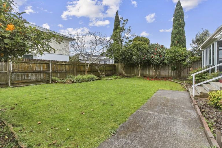 Photo of property in 33 Stevenson Road, Clarks Beach, 2122