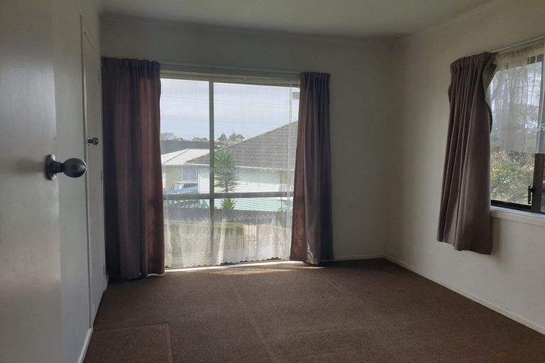 Photo of property in 12 Civil Place, Otara, Auckland, 2023