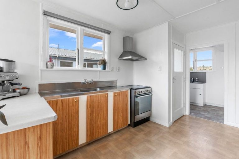Photo of property in 61 Murray Street, Kew, Dunedin, 9012