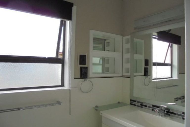 Photo of property in 132 Liverpool Street, Levin, 5510