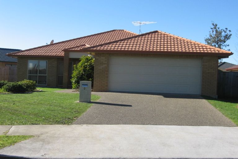 Photo of property in 4 Glencalder Place, Wattle Downs, Auckland, 2103