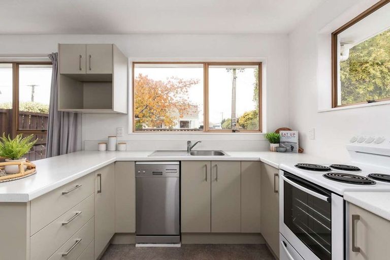 Photo of property in 2/101 Teesdale Street, Burnside, Christchurch, 8053