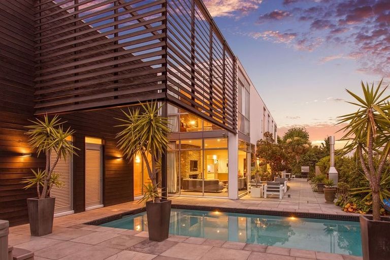 Photo of property in 8 Royds Street, Fendalton, Christchurch, 8014