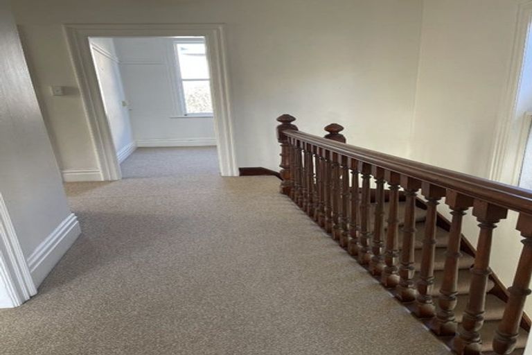 Photo of property in 5 Lipman Street, Mount Victoria, Wellington, 6011