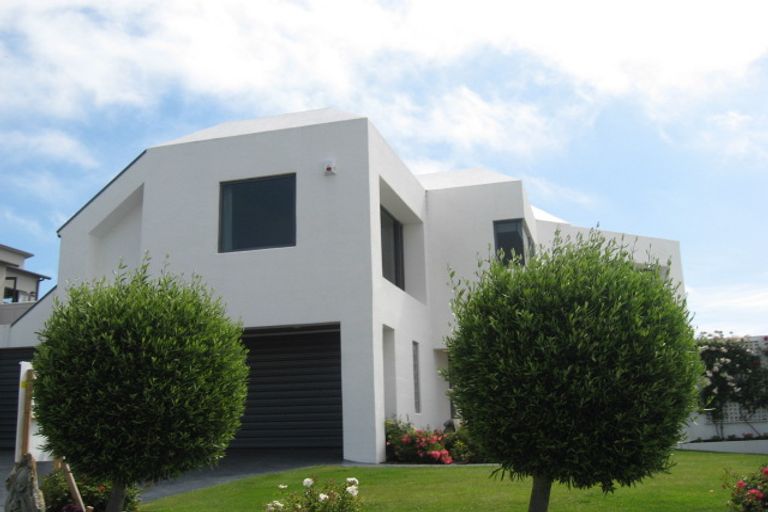 Photo of property in 7 Dunkeld Lane, Redcliffs, Christchurch, 8081