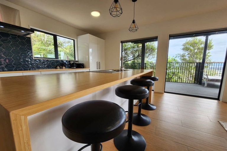 Photo of property in 32a Woodvale Grove, Fairfield, Lower Hutt, 5011