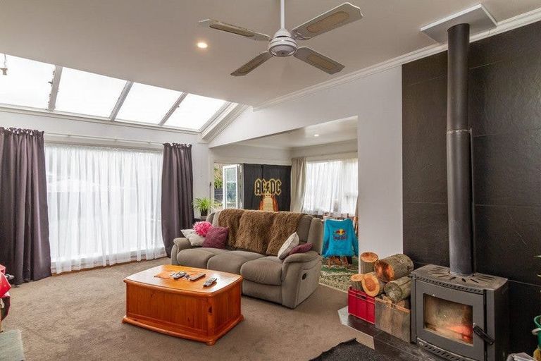 Photo of property in 196a Wise Street, Wainuiomata, Lower Hutt, 5014