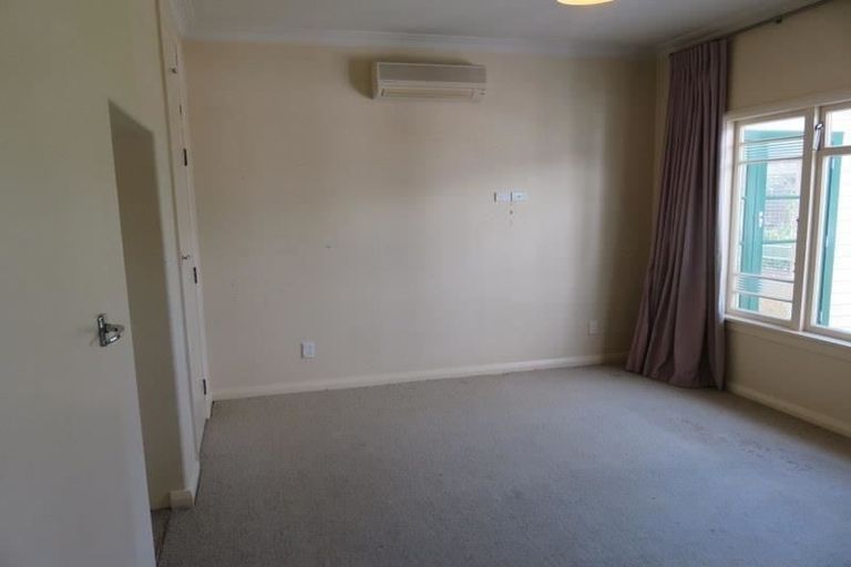 Photo of property in 99 Havelock Road, Havelock North, 4130