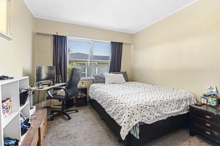 Photo of property in 26 Whakawhiti Street, Marfell, New Plymouth, 4310