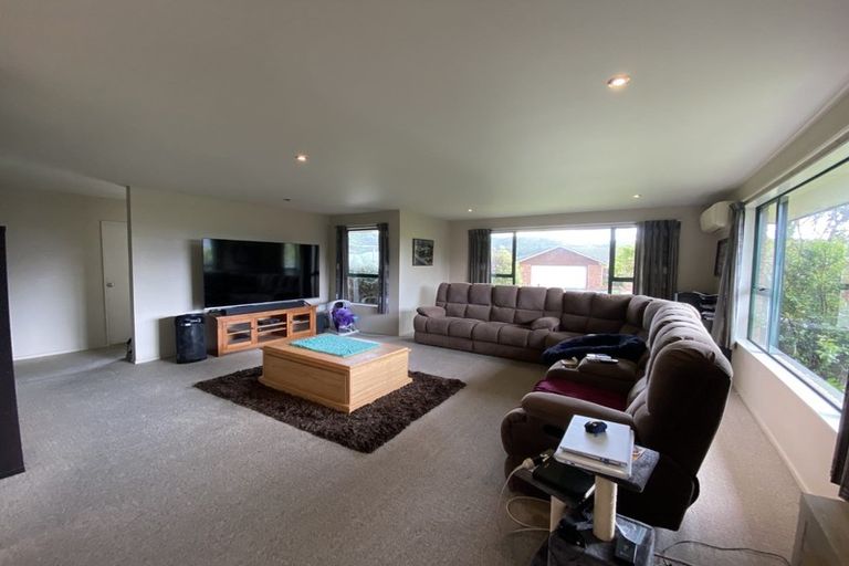 Photo of property in 16 Admiralty Place, Waikawa, Picton, 7220