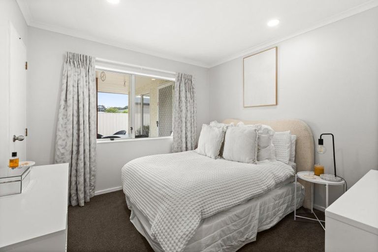 Photo of property in 2a Cassino Crescent, Onekawa, Napier, 4110