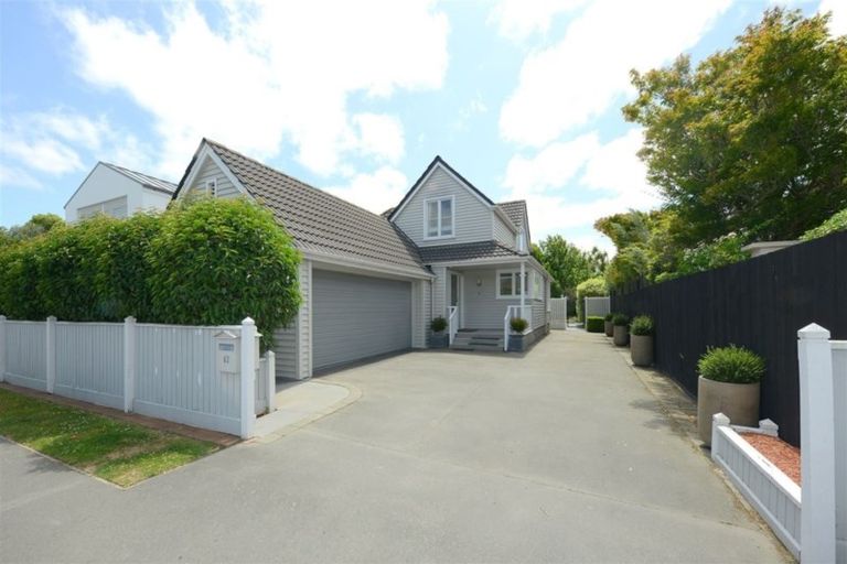 Photo of property in 62 Kotare Street, Fendalton, Christchurch, 8041