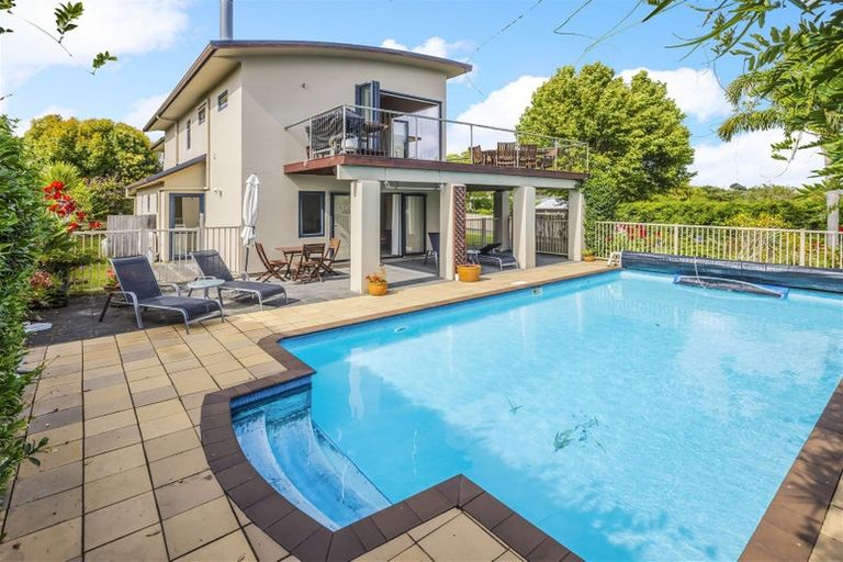 Photo of property in 17 Campbell Road, Maraetai, Auckland, 2018
