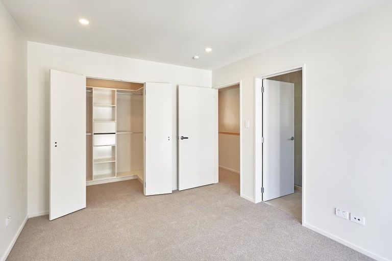 Photo of property in 2 The Boulevard, Sunnyhills, Auckland, 2010