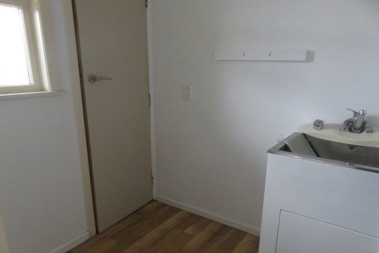 Photo of property in 4 Larnach Street, St Andrews, Hamilton, 3200