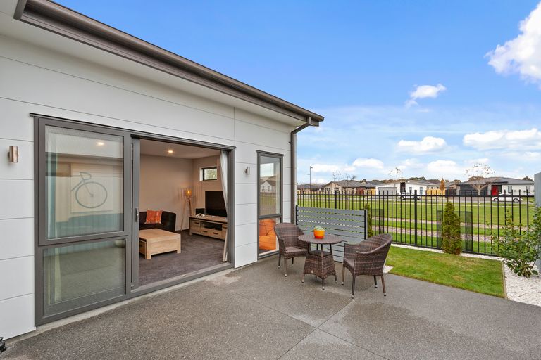 Photo of property in 52 Bamber Crescent, Halswell, Christchurch, 8025