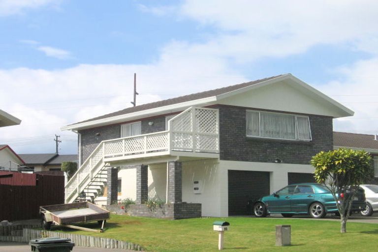Photo of property in 44 Petrie Street, Pomare, Rotorua, 3015