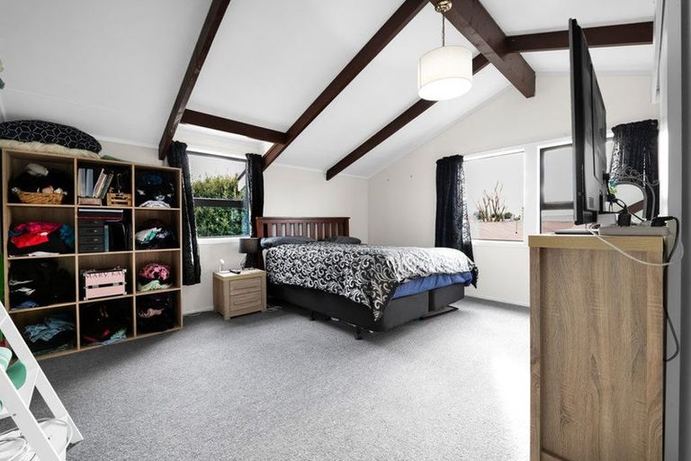 Photo of property in 16 Dixon Avenue, Hawera, 4610