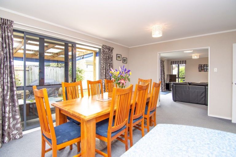 Photo of property in 12 Aspen Way, Kelvin Grove, Palmerston North, 4414