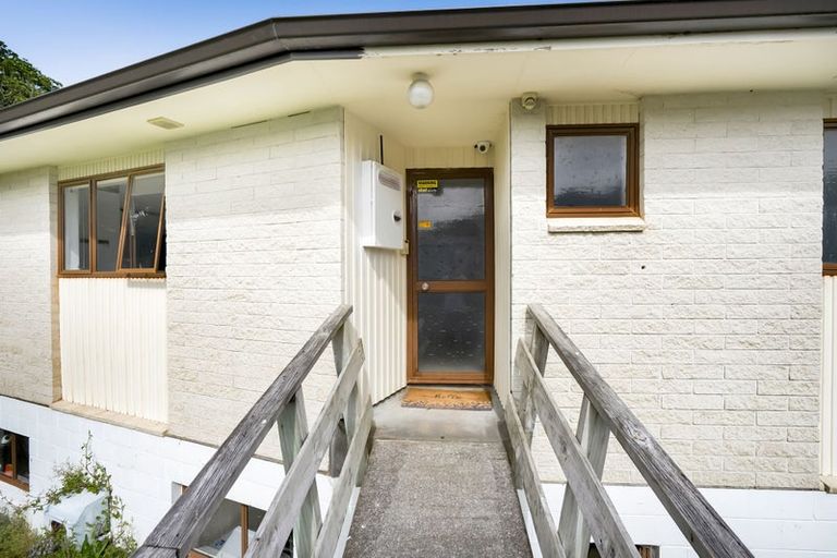 Photo of property in 5 Bronte Place, Whalers Gate, New Plymouth, 4310