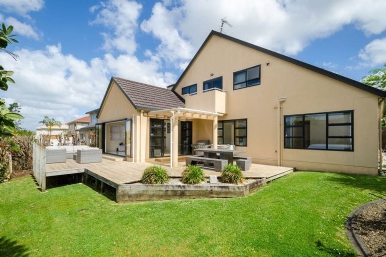 Photo of property in 23 Connemara Court, West Harbour, Auckland, 0618