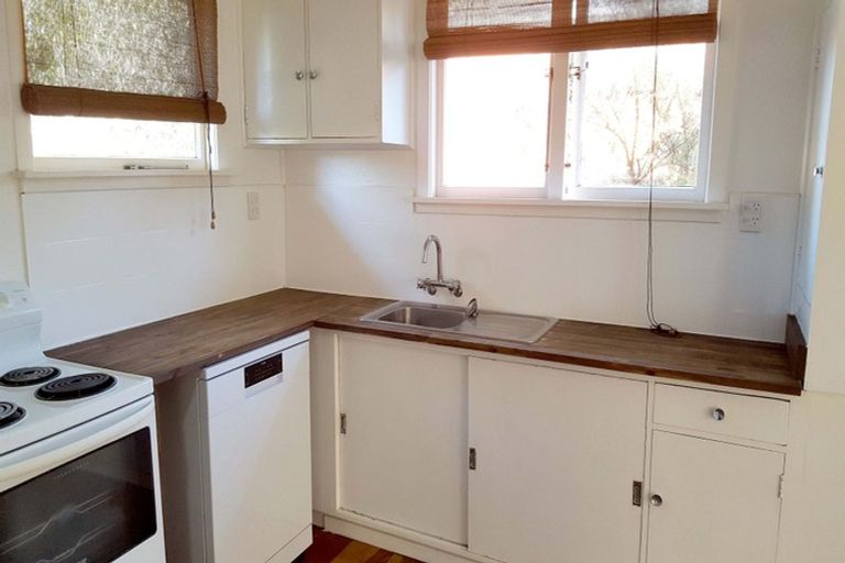 Photo of property in 63 Whiteley Street, Moturoa, New Plymouth, 4310