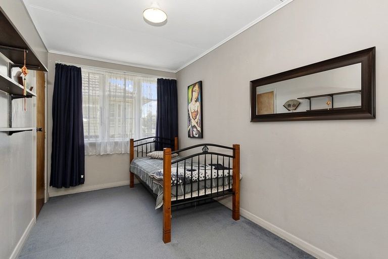 Photo of property in 51 Kenney Crescent, Fairfield, Hamilton, 3214