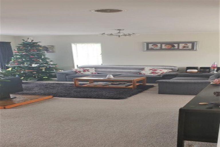 Photo of property in 20 Harbour Crest Drive, Waiuku, 2123