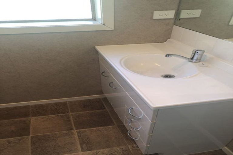 Photo of property in 43 Twickenham Place, Nawton, Hamilton, 3200