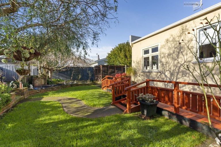 Photo of property in 54 Duke Street, Levin, 5510