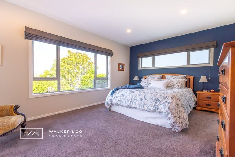 Photo of property in 19 Riverstone Drive, Riverstone Terraces, Upper Hutt, 5018