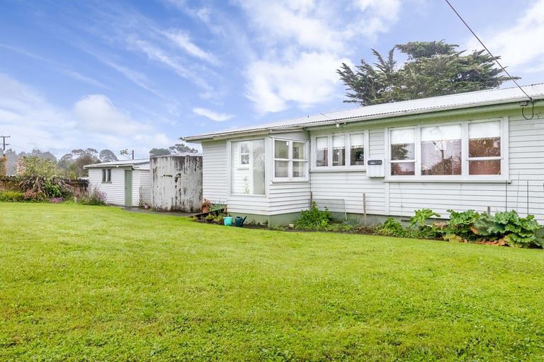 Photo of property in 58 Sunnyvale Road, Massey, Auckland, 0614